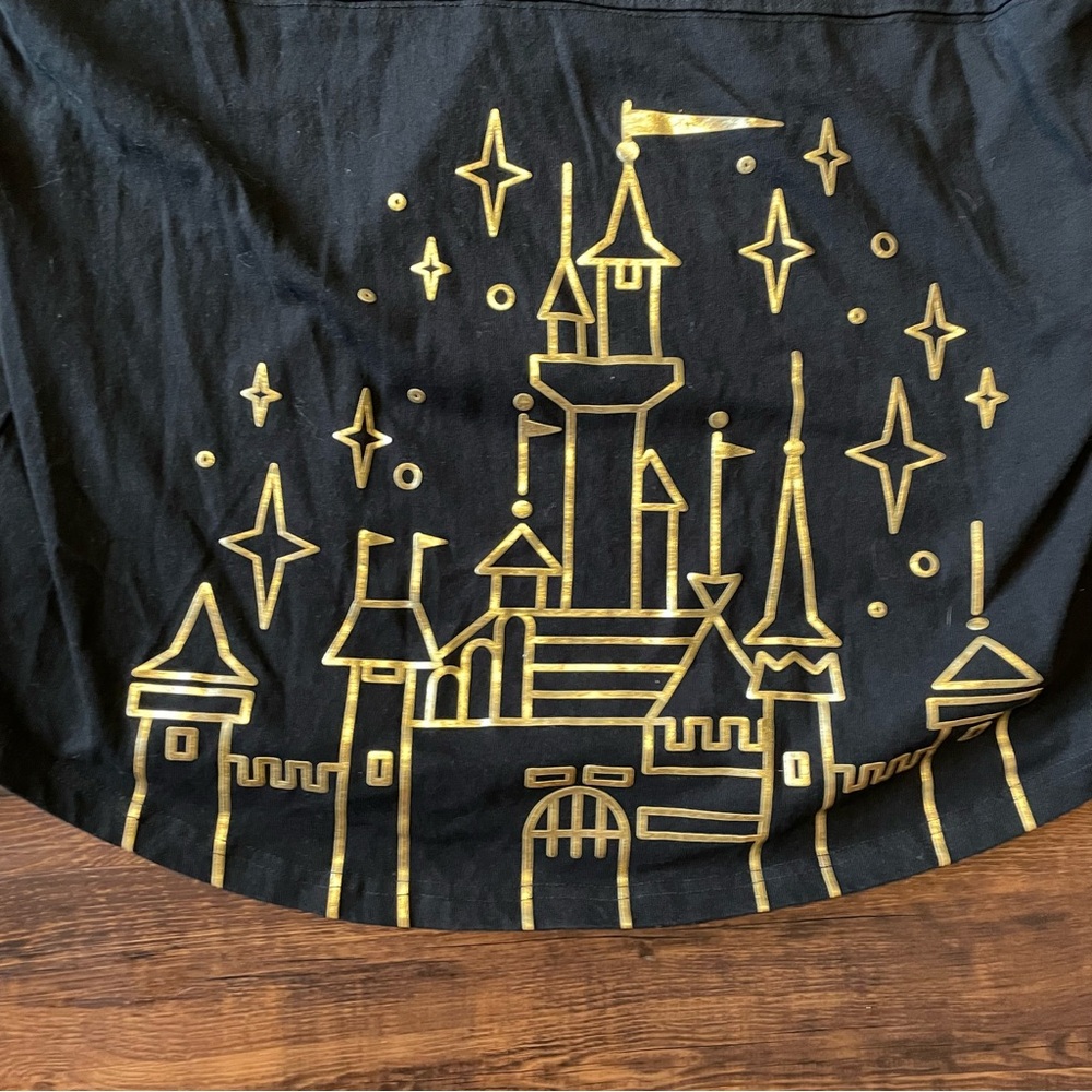 Disneyland Resort Spirit Jersey Sleeping Beauty Castle Gold Black Long Sleeve XL - Picture 5 of 8